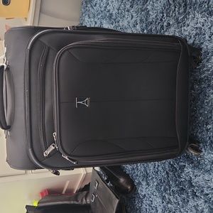 TravelPro Maxlite 5 carryon